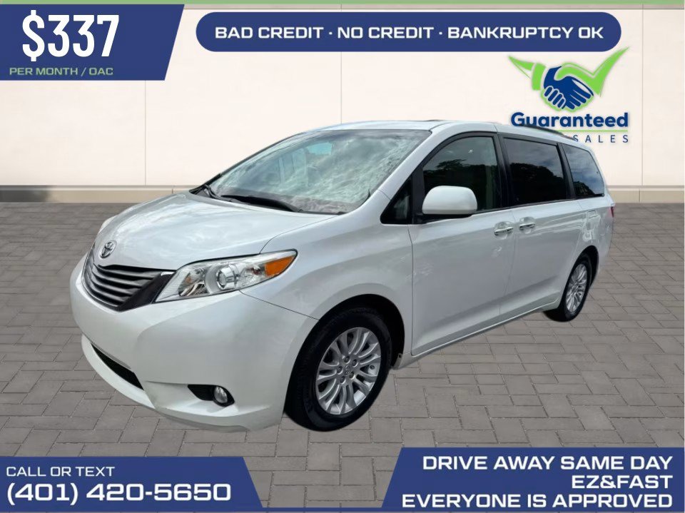 Used 2015 Toyota Sienna XLE FWD image 1