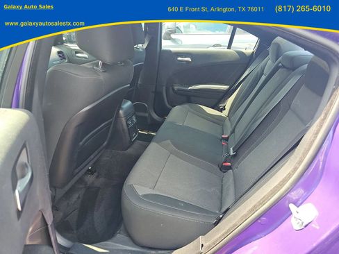 Used 2016 Dodge Charger SXT w/ Blacktop Package RWD image 5