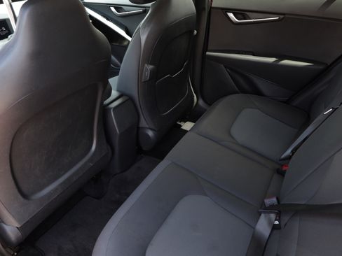 Used 2023 Kia Niro LX FWD image 21