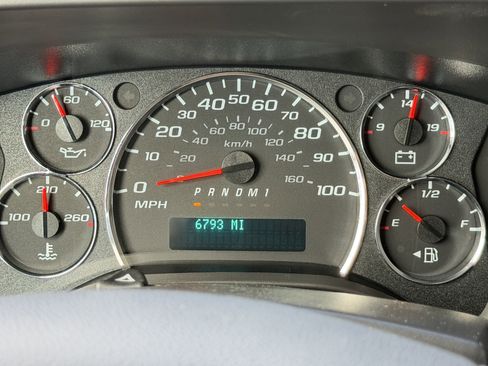 Used 2024 Chevrolet Express 3500 LS image 61