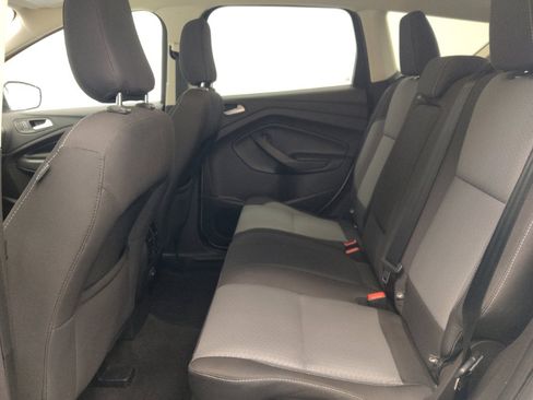 Used 2018 Ford Escape SE FWD image 18