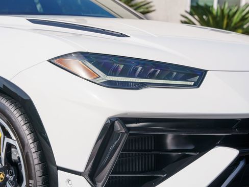 Used 2024 Lamborghini Urus S image 33