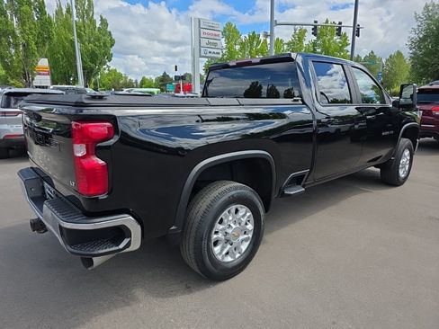 Used 2022 Chevrolet Silverado 2500 LT w/ Convenience Package AWD/4WD image 5