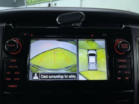 Used 2017 Nissan Titan Platinum Reserve image 23