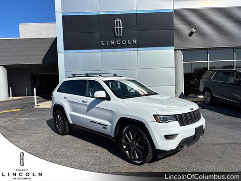 Used 2016 Jeep Grand Cherokee Limited 75th Anniversary image 1