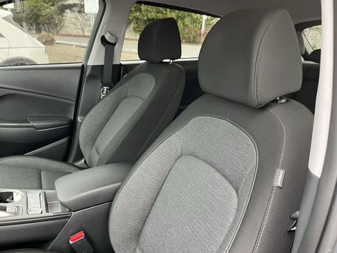 Certified 2023 Hyundai Kona SE image 16