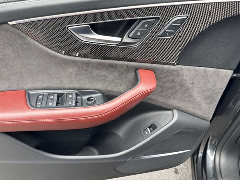 Used 2022 Audi SQ8 Prestige image 20