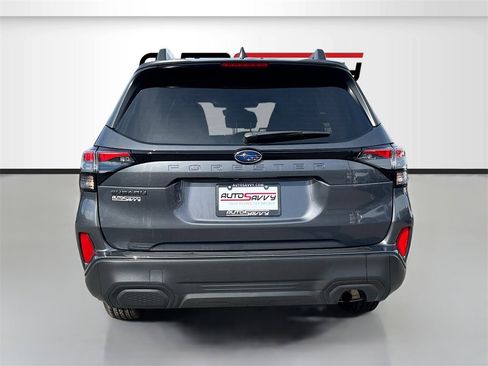 Used 2025 Subaru Forester Premium image 6