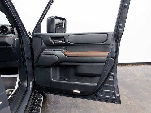 Used 2025 Toyota Land Cruiser w/ Premium Package image 32