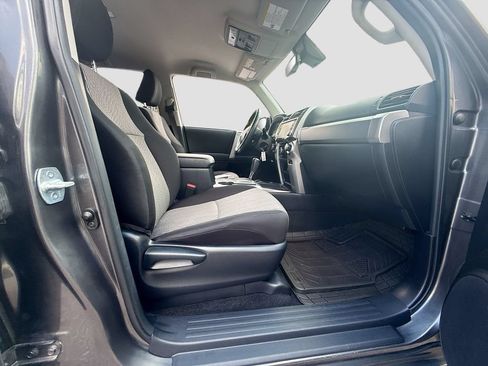 Used 2020 Toyota 4Runner SR5 RWD image 31