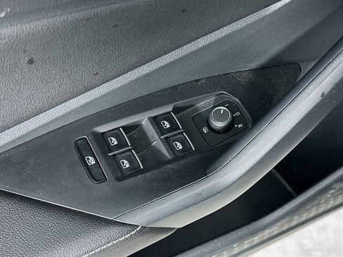Used 2023 Volkswagen Jetta Sport FWD image 23