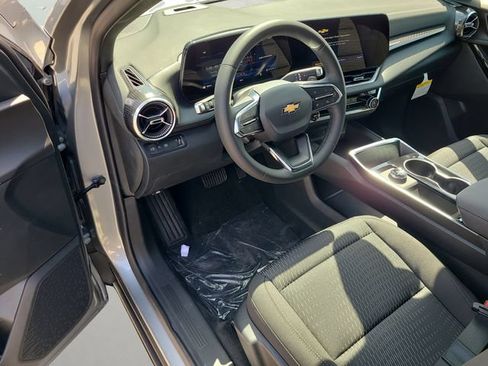 New 2027 Chevrolet Equinox LT FWD image 19