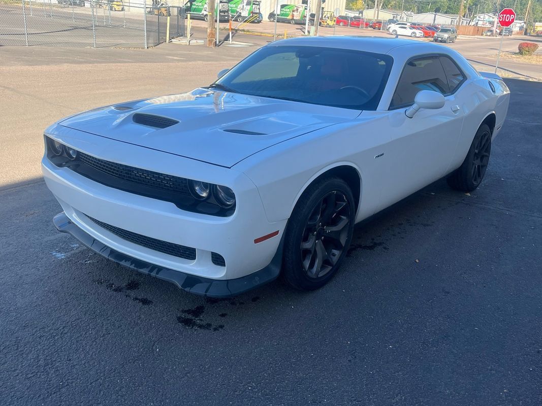 Used 2018 Dodge Challenger R/T Plus RWD image 3