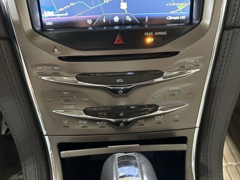 Used 2013 Lincoln MKX AWD image 17