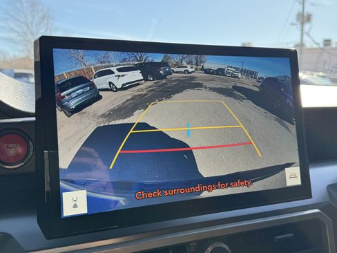 Used 2024 Toyota Tacoma TRD Off-Road w/ TRD Off Road Upgrade Package image 25