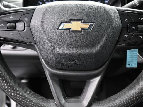 Used 2024 Chevrolet Trax LS FWD image 29