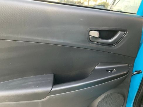 Used 2023 Hyundai Kona SEL image 12