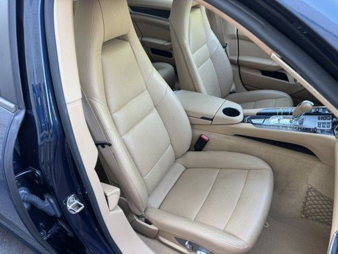 Used 2014 Porsche Panamera image 41
