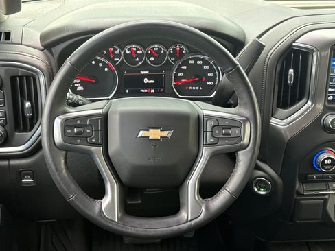 Used 2022 Chevrolet Silverado 1500 LT AWD/4WD image 24