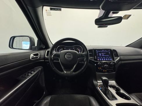 Used 2019 Jeep Grand Cherokee Altitude RWD image 23