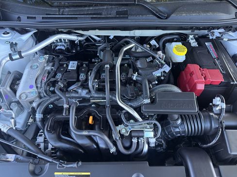 New 2025 Nissan Sentra SR image 11