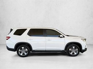 Used 2024 Honda Pilot EX-L video 4