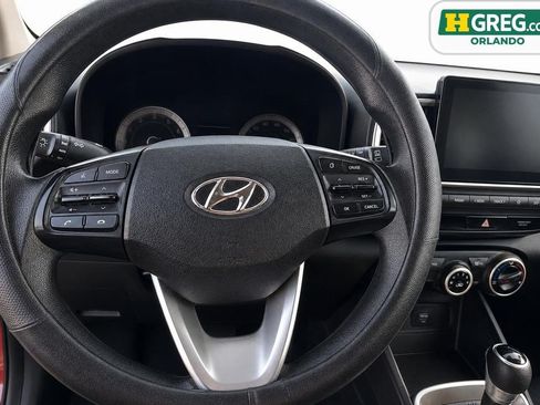 Used 2021 Hyundai Venue SE w/ Cargo Package FWD image 11
