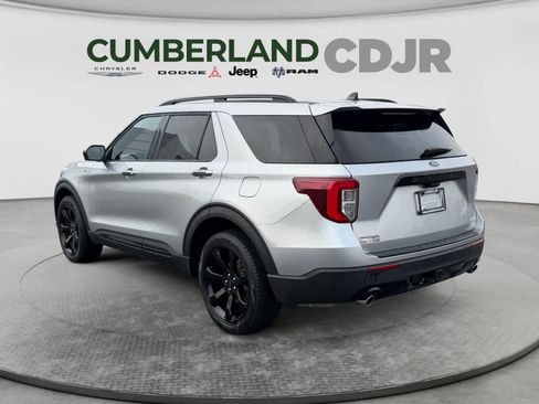 Used 2023 Ford Explorer ST-Line w/ Class IV Trailer Tow Package AWD/4WD image 6