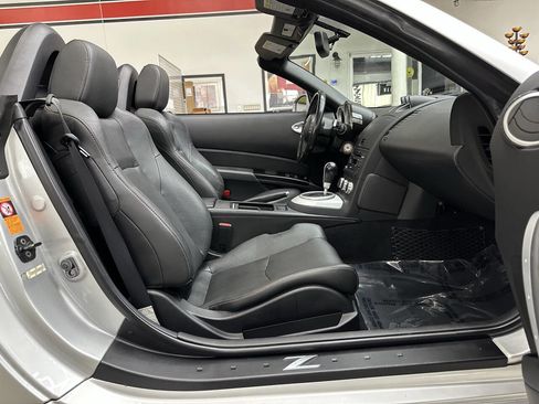 Used 2008 Nissan 350Z Grand Touring image 15