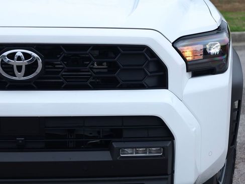 Used 2025 Toyota 4Runner TRD Off-Road Premium image 16