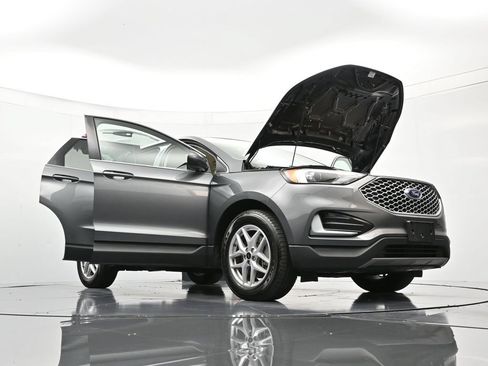 Used 2024 Ford Edge SEL AWD/4WD image 47