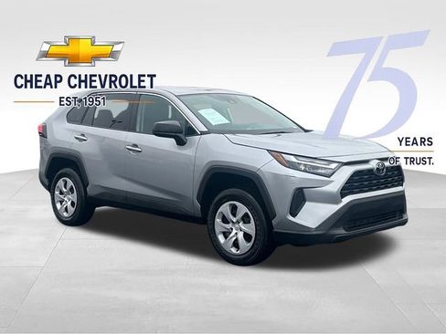 Used 2024 Toyota RAV4 LE FWD image 7