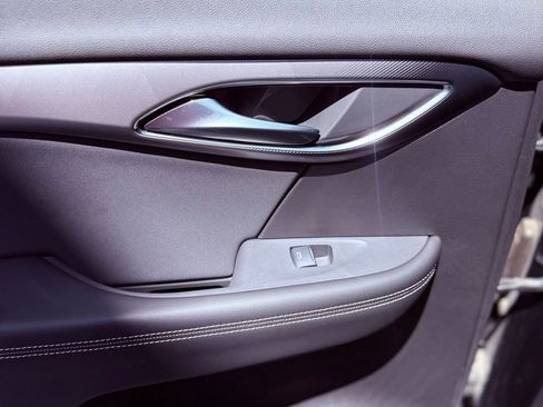 Used 2024 Buick Envision Sport Touring image 28