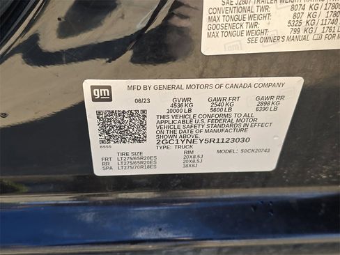 Used 2024 Chevrolet Silverado 2500 LT image 35