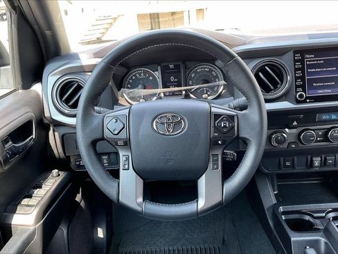 Used 2023 Toyota Tacoma TRD Sport AWD/4WD image 9
