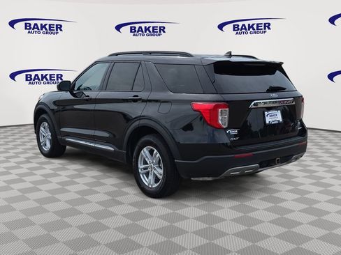 Used 2022 Ford Explorer XLT w/ Equipment Group 202A AWD/4WD image 7