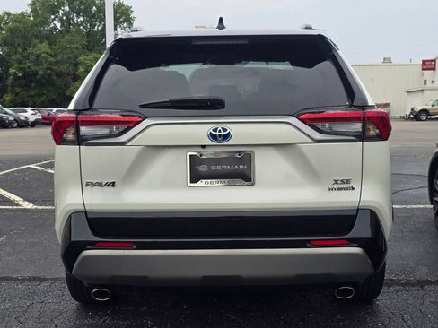 Certified 2022 Toyota RAV4 XSE AWD/4WD image 10
