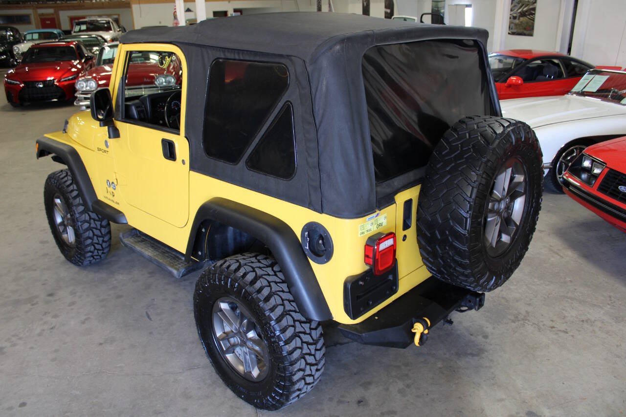 Used 2005 Jeep Wrangler Sport w/ 30" Tire & Wheel Group AWD/4WD image 18
