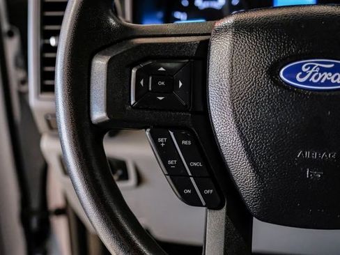 Used 2018 Ford F550 2WD Regular Cab Super Duty image 15