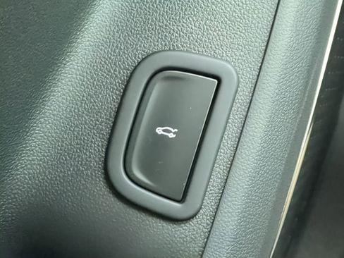 New 2026 GMC Acadia Elevation w/ Elevation Premium Package image 18