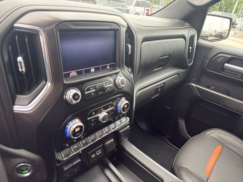 Certified 2020 GMC Sierra 1500 AT4 w/ AT4 Premium Package AWD/4WD image 23