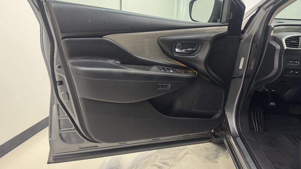 Used 2017 Nissan Murano SL FWD image 12