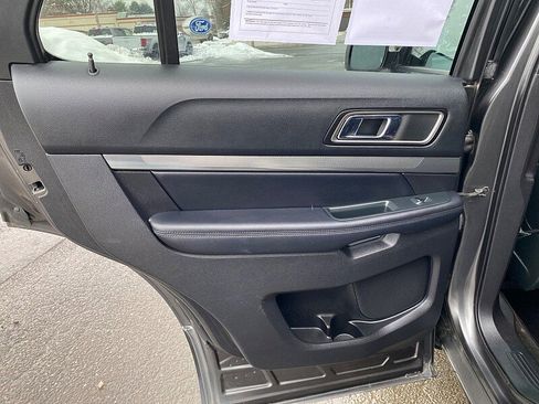 Certified 2018 Ford Explorer XLT w/ Equipment Group 202A image 36