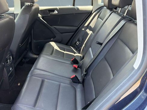 Used 2016 Volkswagen Tiguan S image 15
