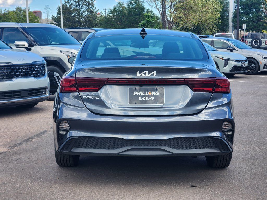 Used 2024 Kia Forte LXS FWD image 6
