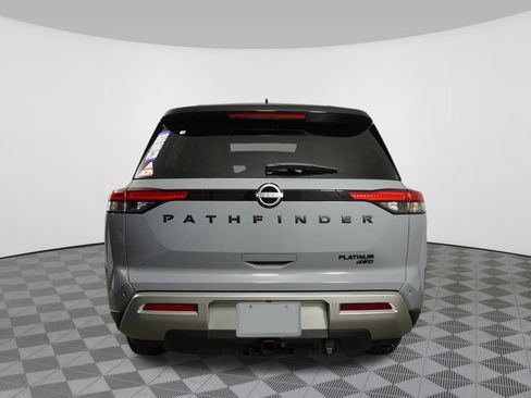 New 2025 Nissan Pathfinder Platinum w/ Black Appearance Package image 19