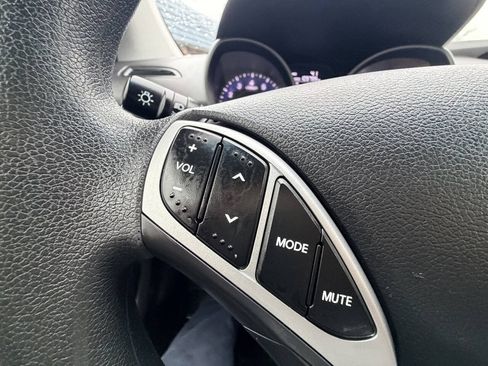 Used 2012 Hyundai Elantra GLS w/ Preferred Pkg 3 FWD image 13
