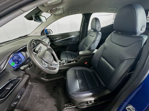 Used 2023 Chevrolet Bolt EUV LT w/ Convenience Package image 13