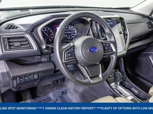 Used 2025 Subaru Ascent Premium AWD/4WD image 4