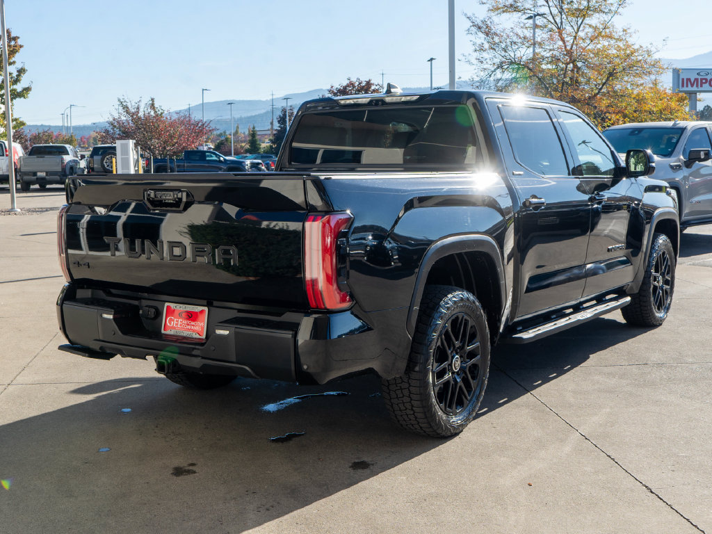 Used 2024 Toyota Tundra Limited AWD/4WD image 7